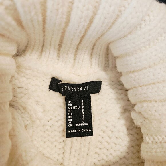 Forever 21 Women's White Sleeveless Sweater Vest High Collar Cable Knit Size S - Picture 5 of 5